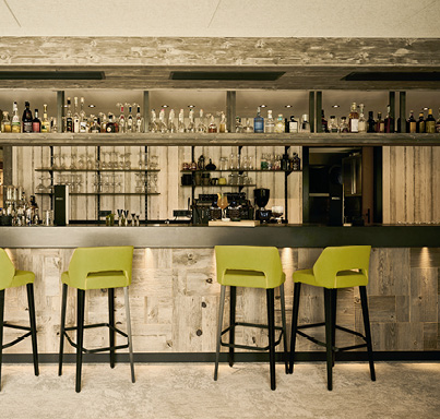 Cocktailbar im Hotel in den Dolomiten 